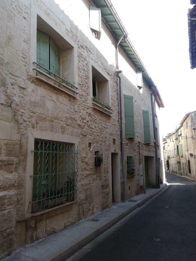 Beaucaire Studio Apartment Bagian luar foto